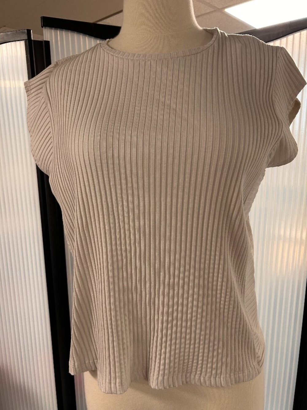 Eileen Fisher Beige Ribbed Top L